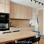 Ecrin Contemporain Au Coeur Du Paris Authentique